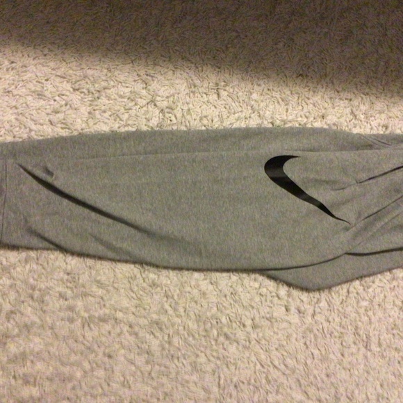 Nike dri fit sweatpants. Xxl. Excellent condition - Picture 2 of 3